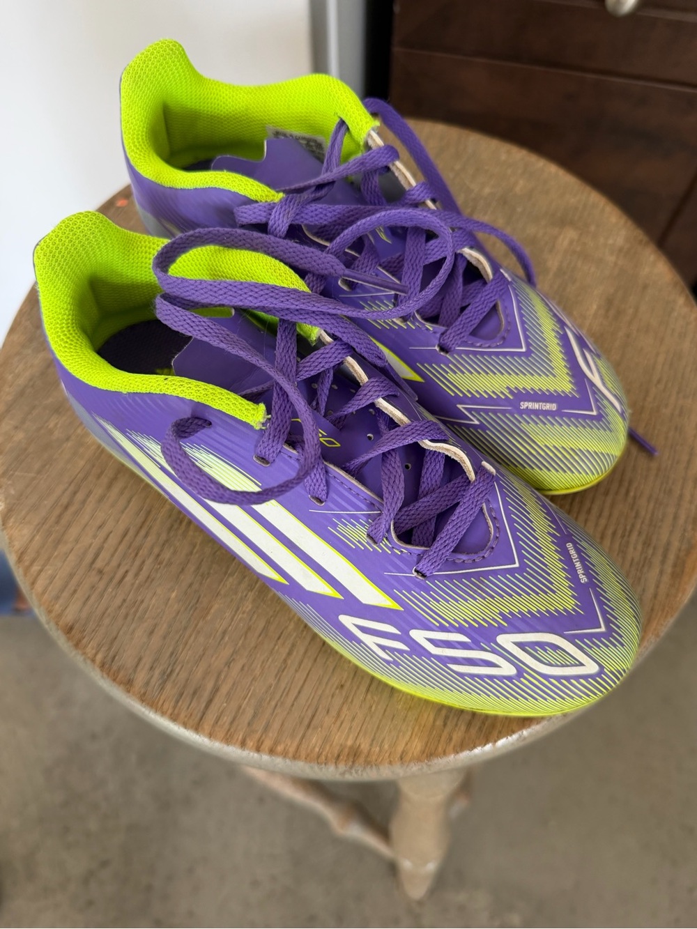 adidas Kids F50 soccer cleats size 2